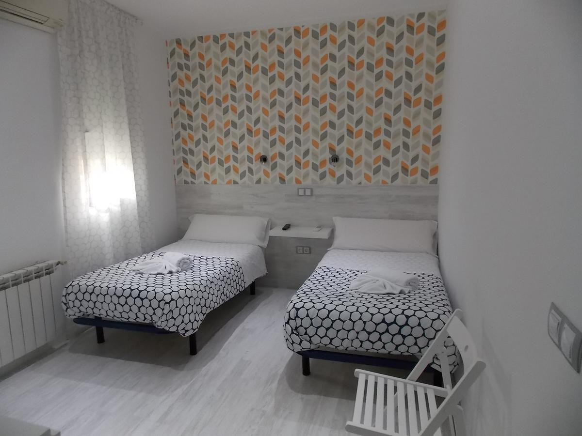 Quarto Twin Standard